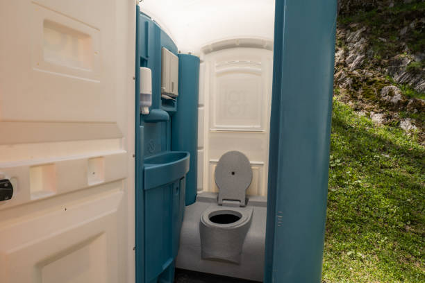 Types of Portable Toilets We Offer in Glencoe, AL